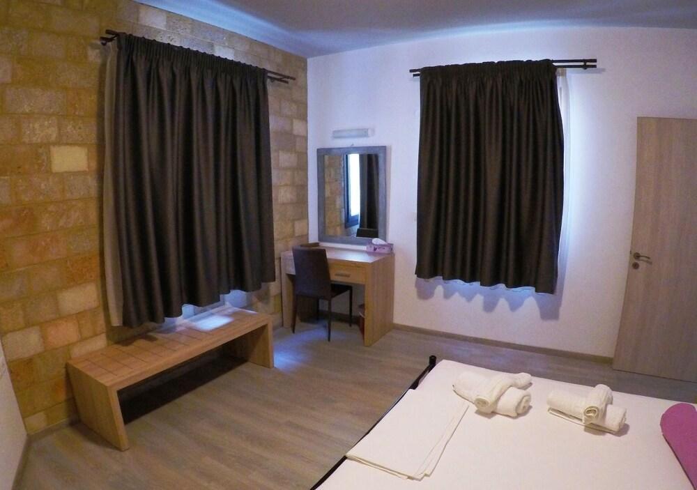 Mulberry Suites Rhodes City Bagian luar foto
