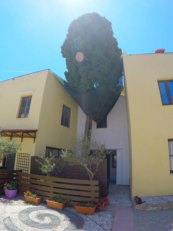 Mulberry Suites Rhodes City Bagian luar foto