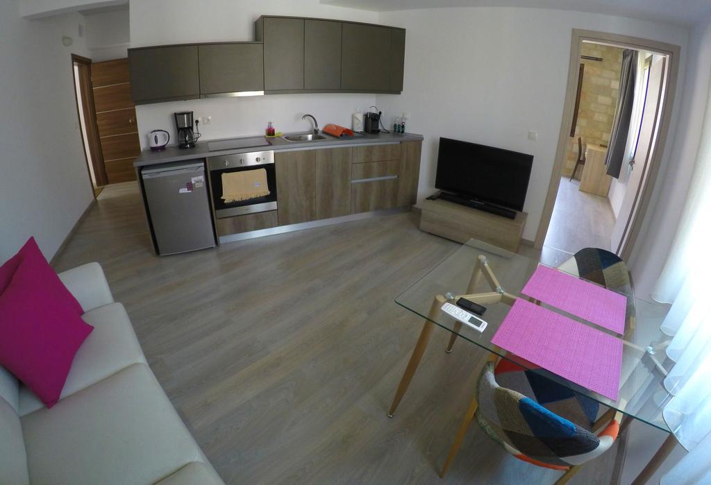 Mulberry Suites Rhodes City Bagian luar foto